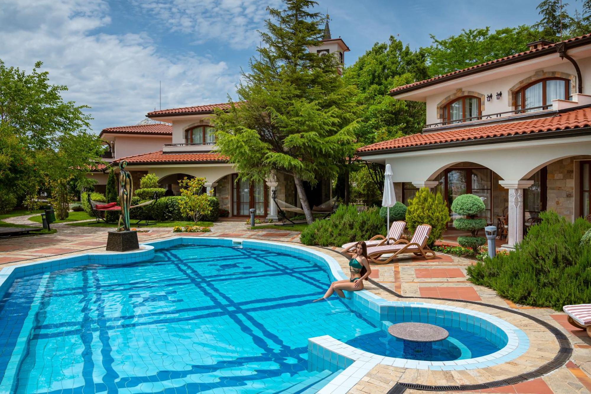 Helena VIP Villas&Suites - Half Board Slăntjev Brjag Exteriör bild