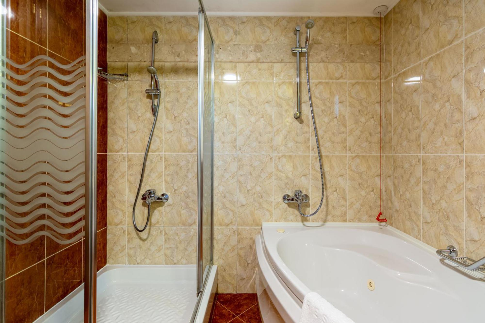 Helena VIP Villas&Suites - Half Board Slăntjev Brjag Exteriör bild