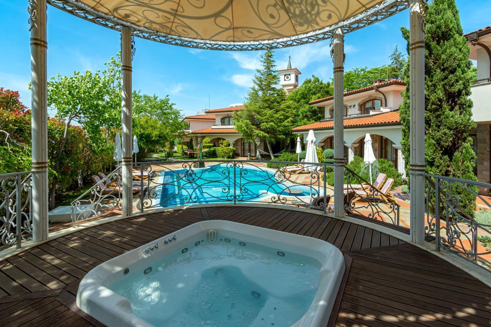 Helena VIP Villas&Suites - Half Board Slăntjev Brjag Exteriör bild