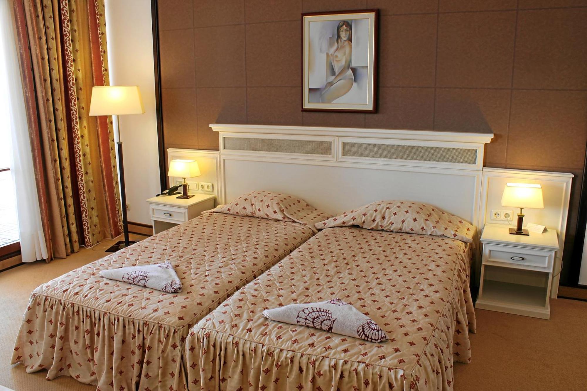 Helena VIP Villas&Suites - Half Board Slăntjev Brjag Exteriör bild