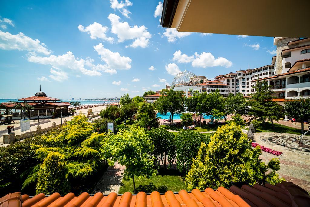 Helena VIP Villas&Suites - Half Board Slăntjev Brjag Exteriör bild