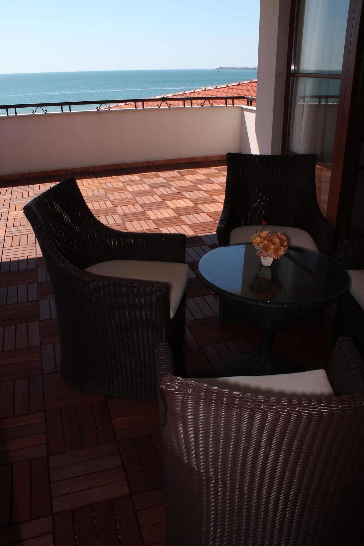 Helena VIP Villas&Suites - Half Board Slăntjev Brjag Exteriör bild