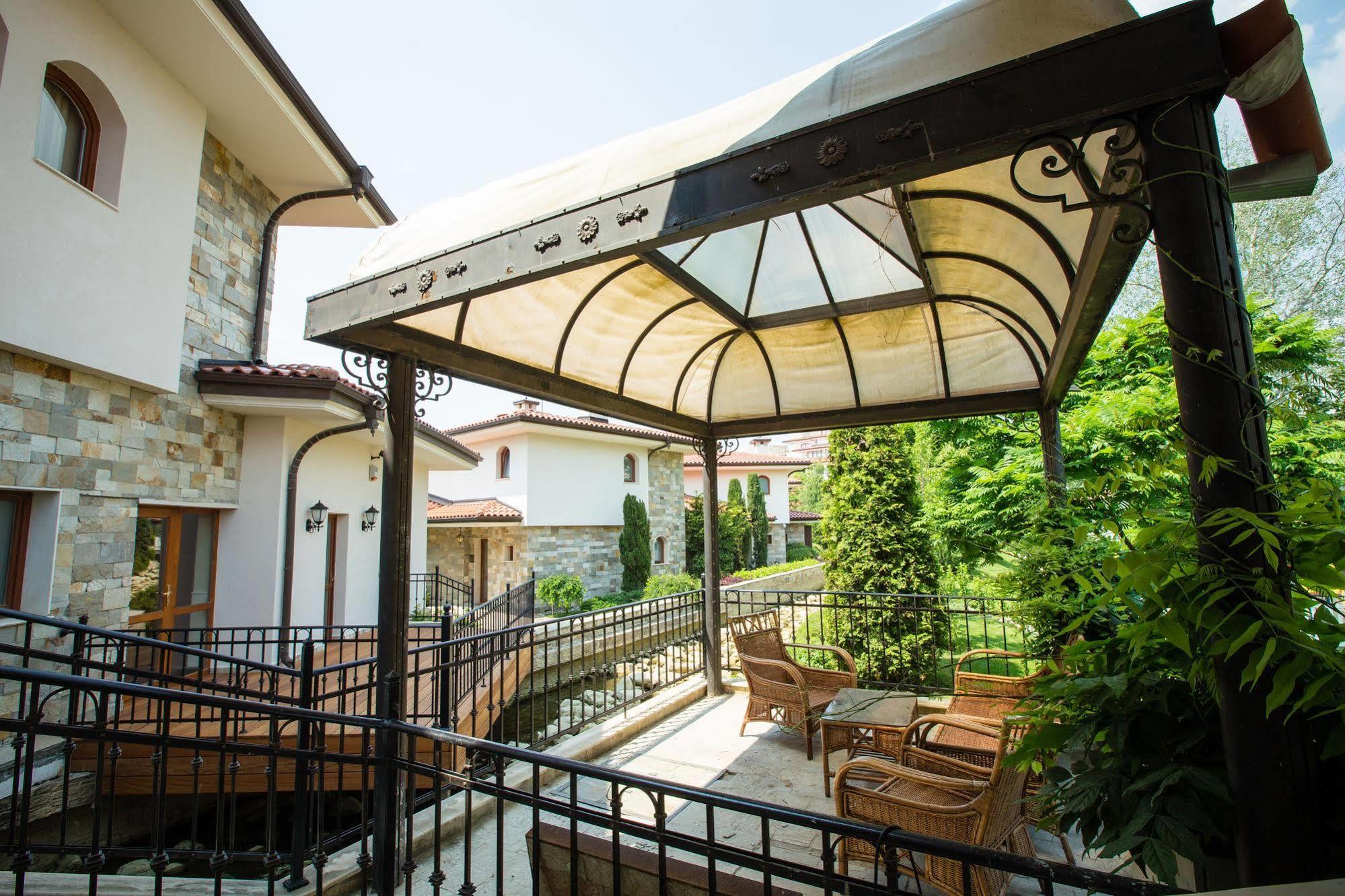 Helena VIP Villas&Suites - Half Board Slăntjev Brjag Exteriör bild